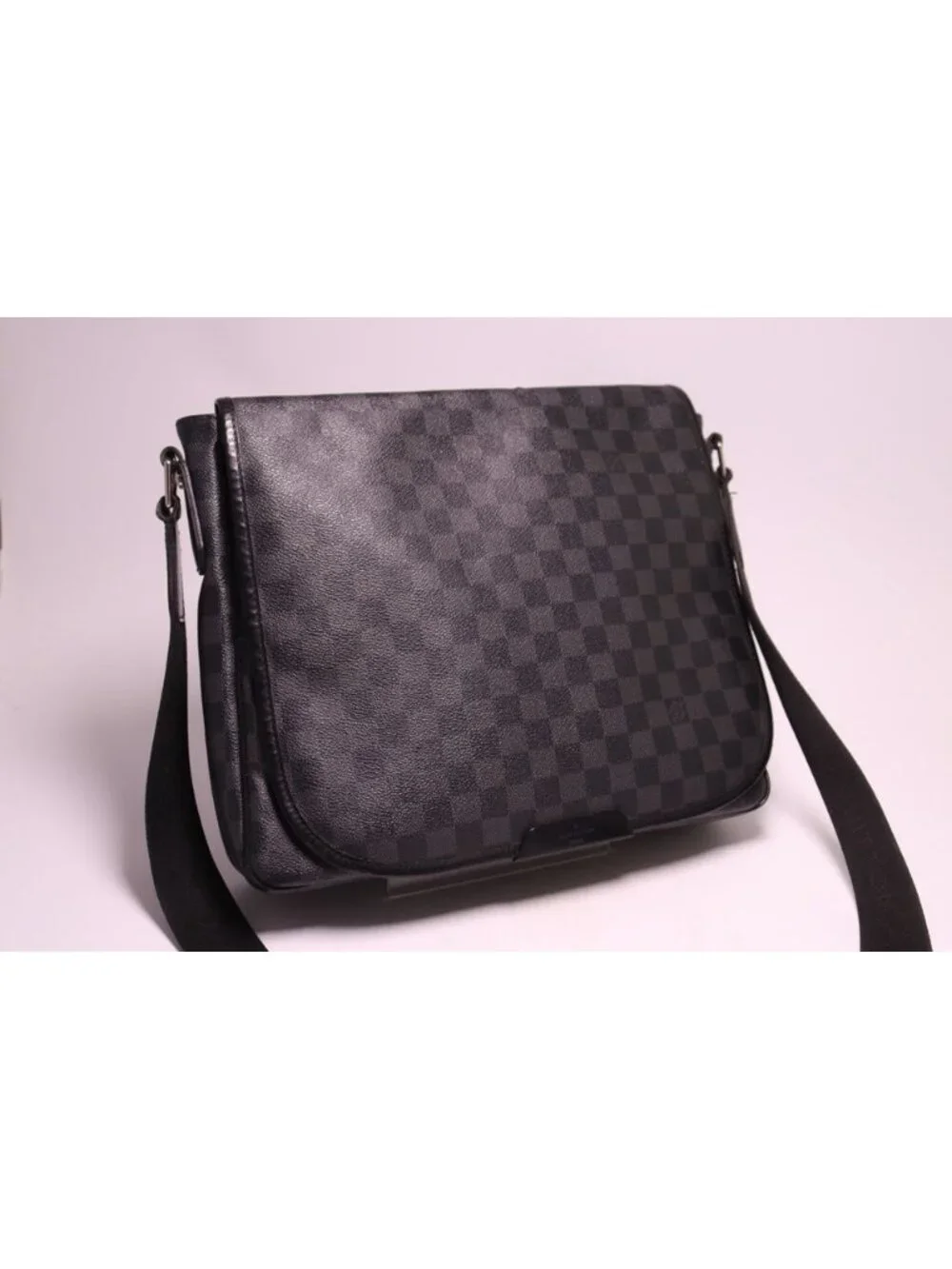 Louis Vuitton MM Damier Graphite Shoulder